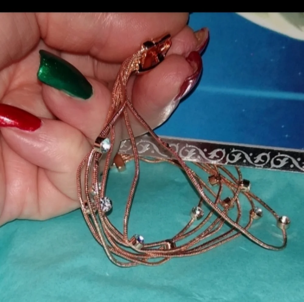 Rose Gold Bracelet +FREE Earrings